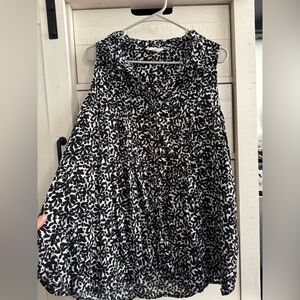 Terra & Sky Black and White Patterned Top